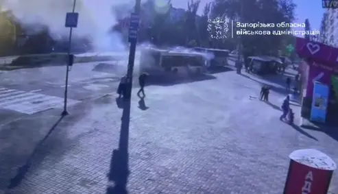 В Запорожье FPV-дрон атаковал пассажирский автобус: есть раненые