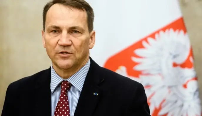 Сікорський: Польща готує безпрецедентний пакет військової допомоги для України