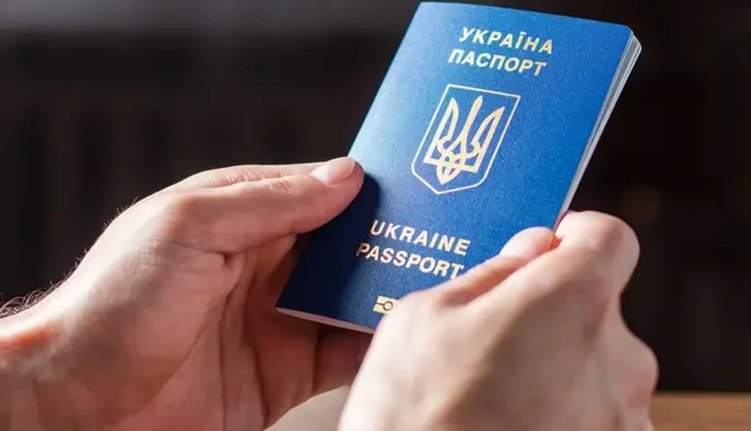Украинцам объяснили, что делать в случае кражи паспорта за границей
