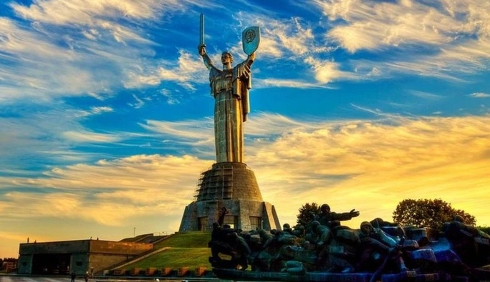 Київ та область внесли до переліку територій підвищеного ризику: депутат пояснив деталі