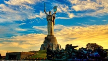 Київ та область внесли до переліку територій підвищеного ризику: депутат пояснив деталі
