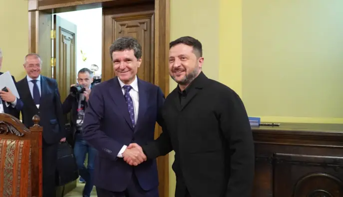 Дрони та регіональні проєкти: про що домовилися Зеленський і президент Румунії у Карпатах