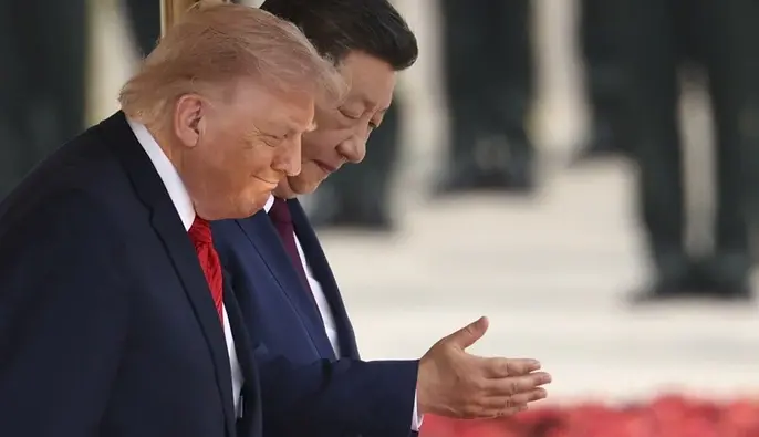 Китай выразил резкую критику по поводу новых санкций США против России — Bloomberg
