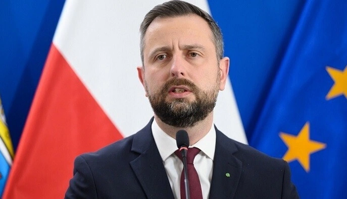 Міністр оборони Польщі: без української ППО більшість російських дронів долітатиме до Польщі
