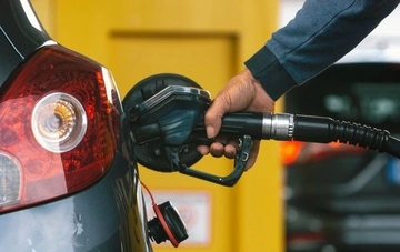 Пальне дорожчає: звичайний дизель в Україні вже коштує 100 грн за літр