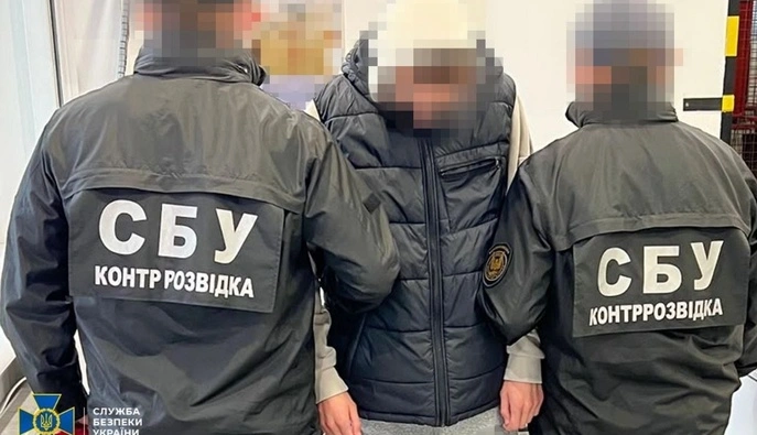 У Львові двох чоловіків подозрюють у реєстрації для росіян 14 терміналів Старлінк