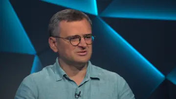 Кулеба рассказал, что должны делать украинцы, которые останутся за границей