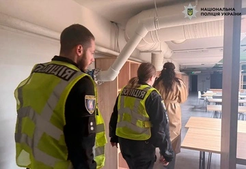 Студентів КНУ нібито не пустили в укриття під час тривоги й відправили до метро — у виші відповіли