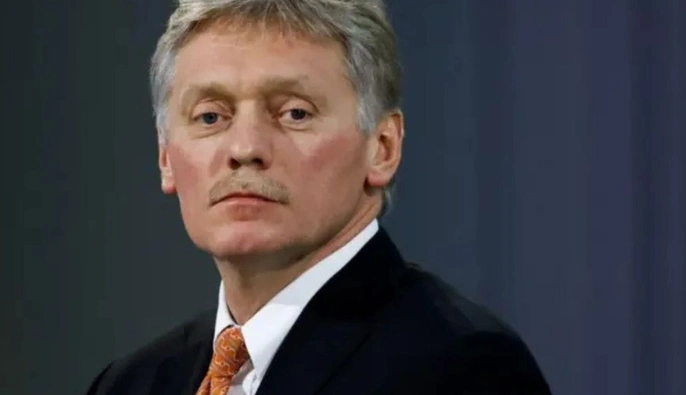 "Вместо моря — баннер": хакеры слили переписку Пескова по поводу визита Путина на День ВМС