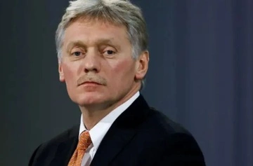"Вместо моря — баннер": хакеры слили переписку Пескова по поводу визита Путина на День ВМС