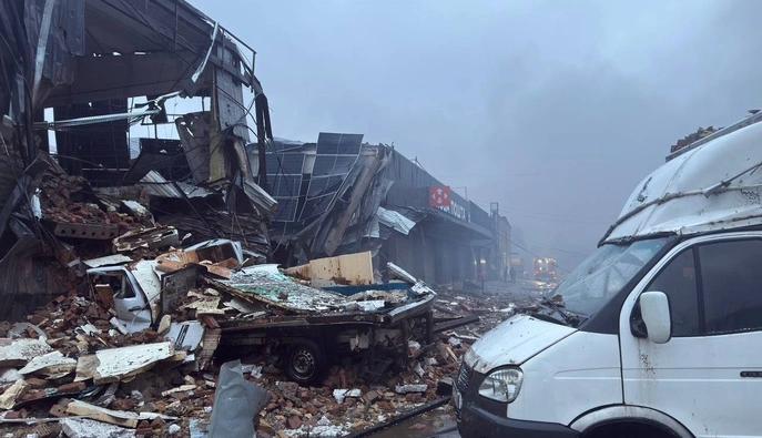 Росія знищила відділення та пошкодила сортувальне депо  "Нової пошти" в Києві