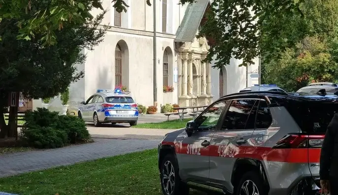 У Польщі українець напав із ножем на людей у монастирі – що відомо
