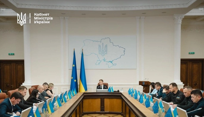 Уряд зберіг доплату в розмірі 2 600 грн для вчителів на прифронтових територіях — Корецький