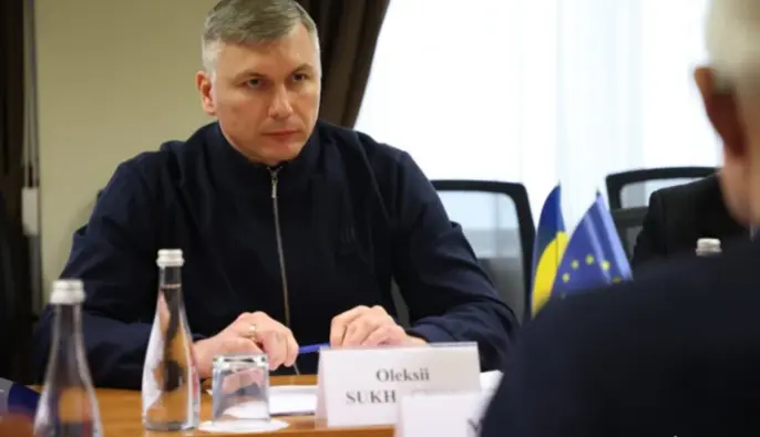 Суд дозволив публікацію розслідування про 143 квартири брата Сухачова
