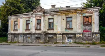 Прокуратура через суд хоче надати охоронний статус будинку у Києві, де мешкав Антон Собкевич