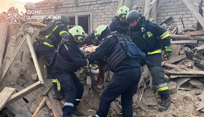 Росія атакувала Запоріжжя "Шахедами": дві жінки загинули, 4-річна дитина в лікарні