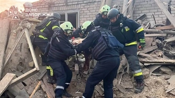 Россия атаковала Запорожье "Шахедами": две женщины погибли, 4-летний ребенок в больнице
