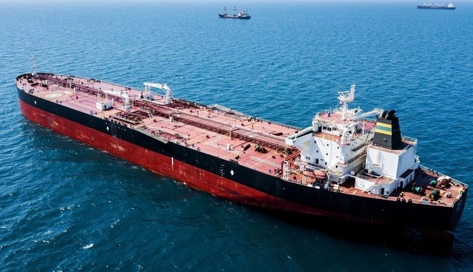 Подержанные нефтяные супертанкеры впервые стали дороже новых