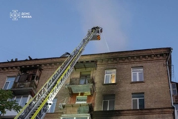 Ранковий удар по Києву: у двох районах пошкоджені житлові будинки – фото