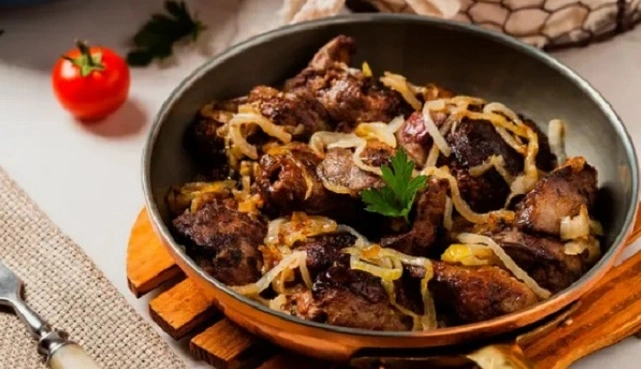Как готовить куриную печень, чтобы она была мягкой и сочной