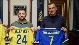 "Він національна легенда України": Володимир Зеленський привітав Андрія Шевченка з 50-річчям