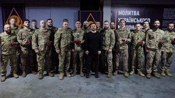 Операция "Вивальди": Зеленский наградил военных за смелость и героизм