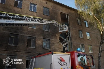 Російський удар по школі – рятувальники показали пошкодження