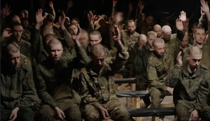 Более 250 российских военных сдались во время операции "Вивальди": видео