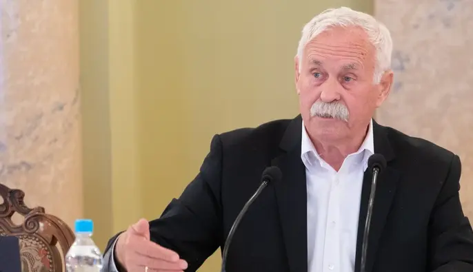 "Я написав Кравчуку, що Росія піде на нас війною": інтерв'ю з першим послом України в РФ Володимиром Крижанівським