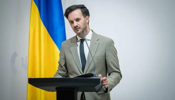 В МИД опровергли информацию The Guardian об эвакуации посольств из Киева
