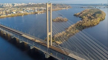 Росія б'є по мостах Києва: інженерка розповіла, як ворог може паралізувати рух