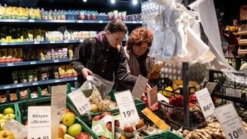 У Києві можуть зрости ціни на продукти через обстріли мостів - економіст