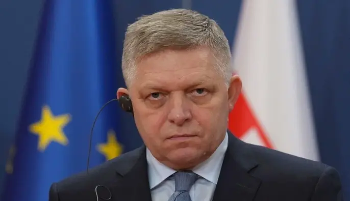 Фіцо скасував поїздку до Сербії, де мав виступити на підтримку Вучича