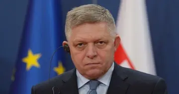 Фіцо скасував поїздку до Сербії, де мав виступити на підтримку Вучича