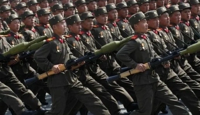 РФ делится военными технологиями из КНДР в обмен на снаряды и бойцов — Зеленский