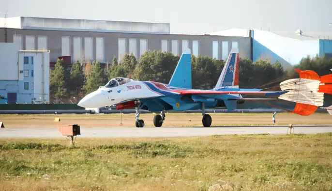 Су-35, Су-34 и склад боеприпасов: что осталось после удара по аэродрому в Адыгее — фото