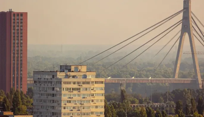 Киевские мосты и телебашня могут стать целями РФ: в сети предупредили о новых ударах
