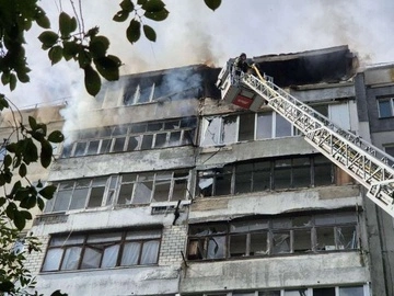 Дрон ударил по многоэтажному дому в Бердичеве: пострадали квартиры с 4-го по 9-й этажи