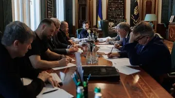 Українські пілоти найближчим часом почнуть навчання на французьких Rafale — Зеленський