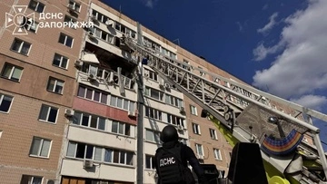 РФ влучила у багатоповерхівку в Запоріжжі: постраждали п'ятеро людей, з-поміж них — дитина