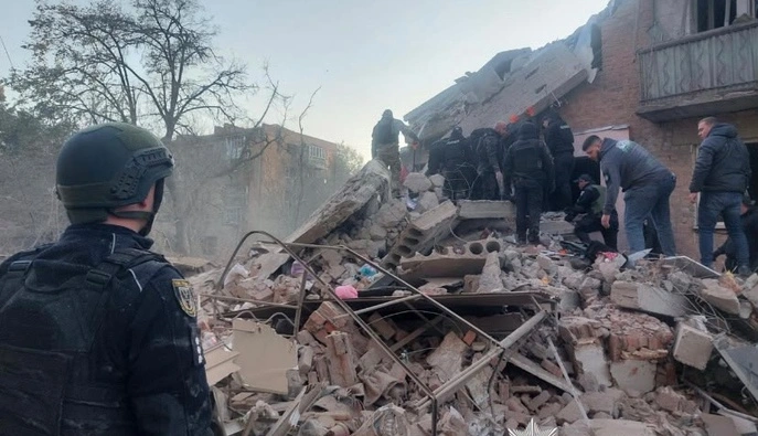 У Прилуках зросла кількість загиблих від удару РФ: з-під завалів дістали тіла трьох дітей