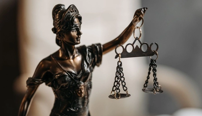 Хто контролює корупцію у бригадах: Безугла пояснила, навіщо Україні військова юстиція