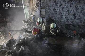 В Прилуках спасатели всю ночь искали людей под завалами: появились новые данные