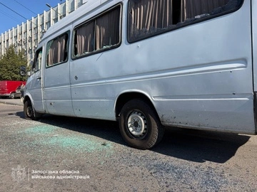 Россияне атаковали маршрутку в центре Запорожья: какие последствия
