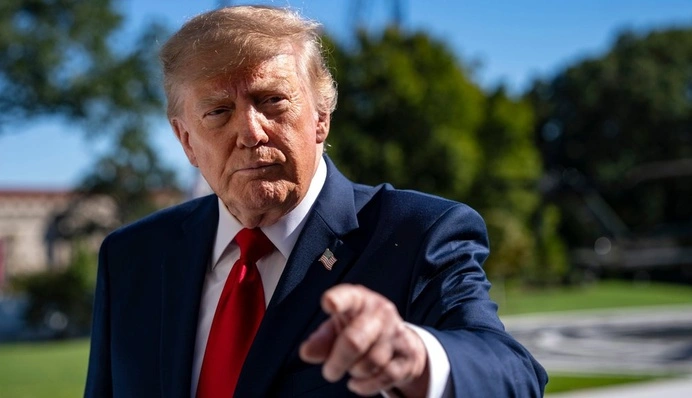 "Це ганьба для США": сенатор жорстко висловився про дизельну угоду Трампа з Путіним