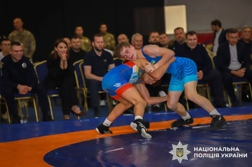 У Хмельницькому близько 250 юних борців змагалися на турнірі пам'яті загиблих поліцейських