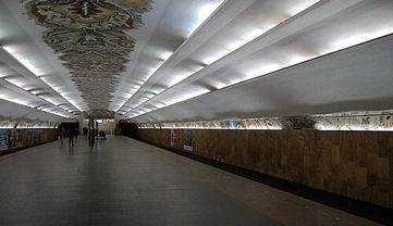 У Києві через проблеми з електропостачанням зупинили метро та виникли перебої з водою