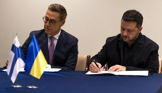 Україна отримає від Фінляндії амуніцію для F-16 проти реактивних дронів