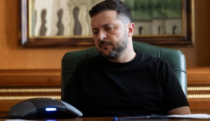 Зеленський поговорив із британським прем'єром про масовані обстріли та посилення ППО