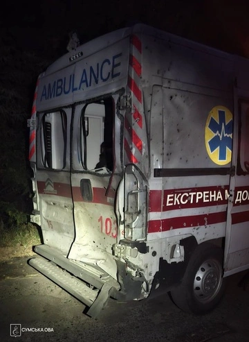 В Сумской области под удар попала "скорая": пострадали двое медиков